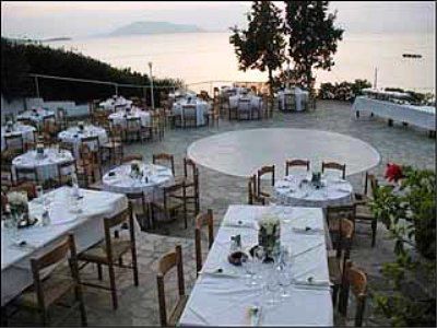Готель Moondy Bay Aegina Екстер'єр фото